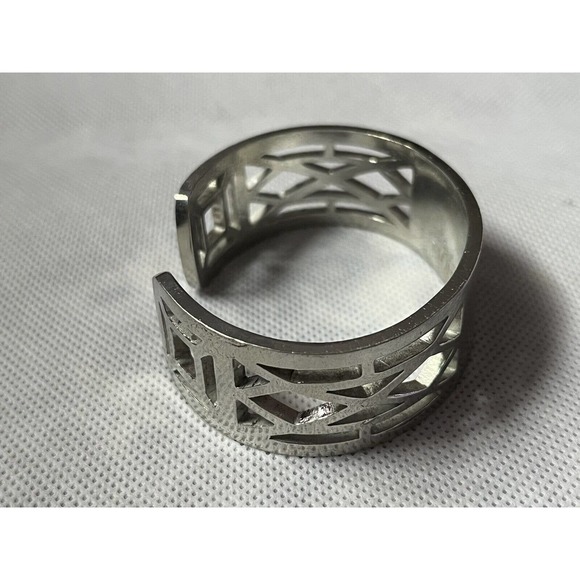 SALISBURY FINE METAL ARTISANS Monogram "KML" PEWTER CUFF BRACELET - Picture 12 of 15